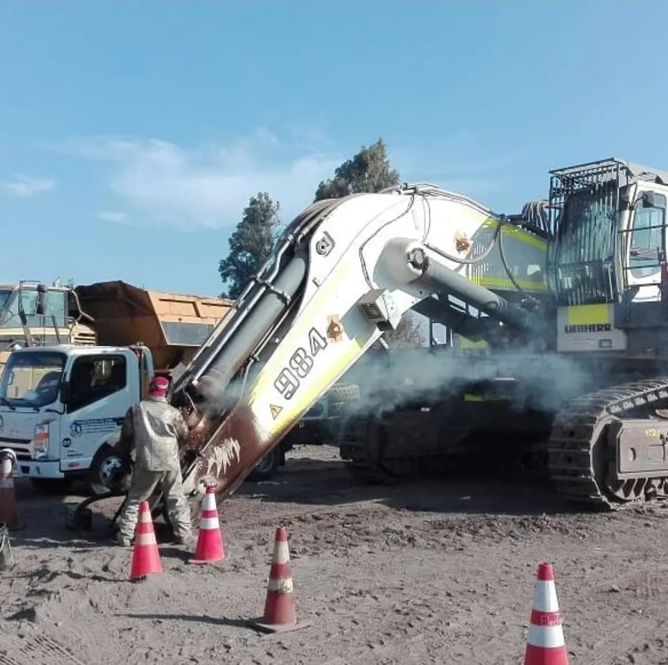 Reparación de excavadora Liebherr