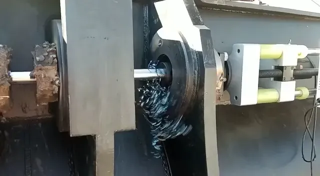 Barrenado de oreja de balde